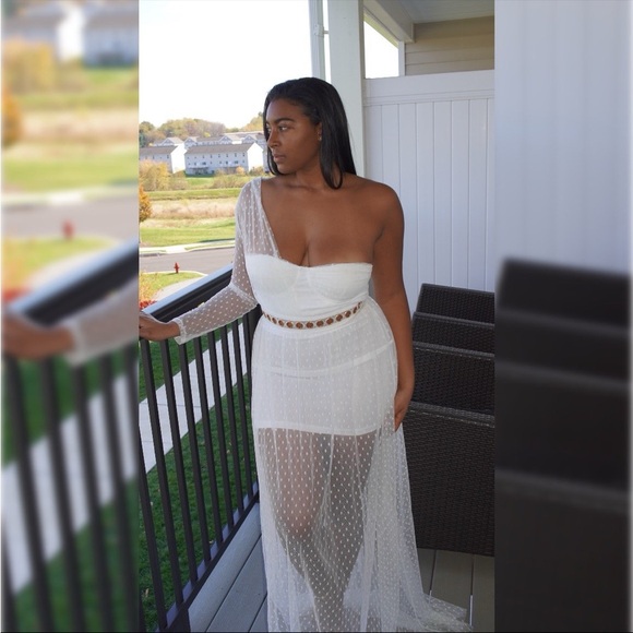 White One-Shoulder Mesh Overlay Dress - Picture 2 of 9
